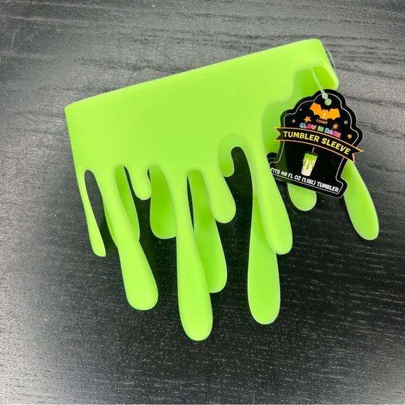 NEW Target Bullseyes Playground Halloween Glow in the Dark Tumbler Sleeve - Picture 1 of 1
